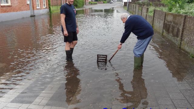 Millegem getroffen door onweer 07