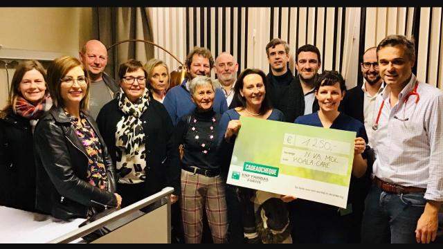N-VA Mol schenkt € 1250 aan Koala Care project AZ Mol