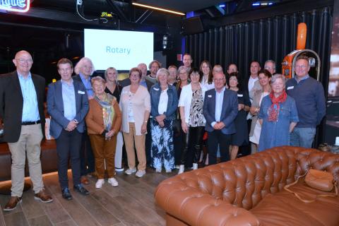 Rotary club Mol schenkt gul bedrag aan meerdere goede doelen